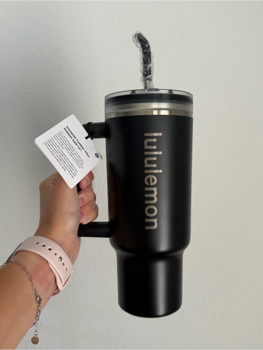 Lululemon black 40oz tumbler